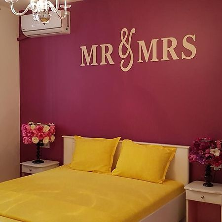Florata Apartment Burgas Esterno foto