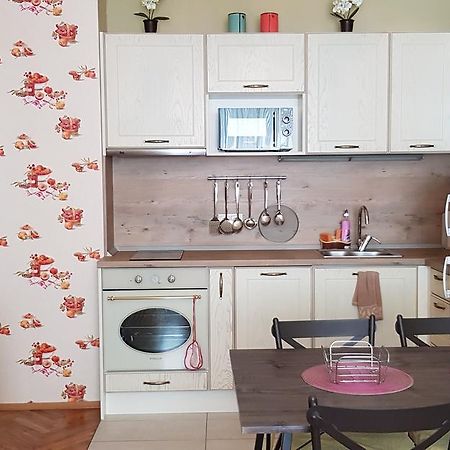 Florata Apartment Burgas Esterno foto