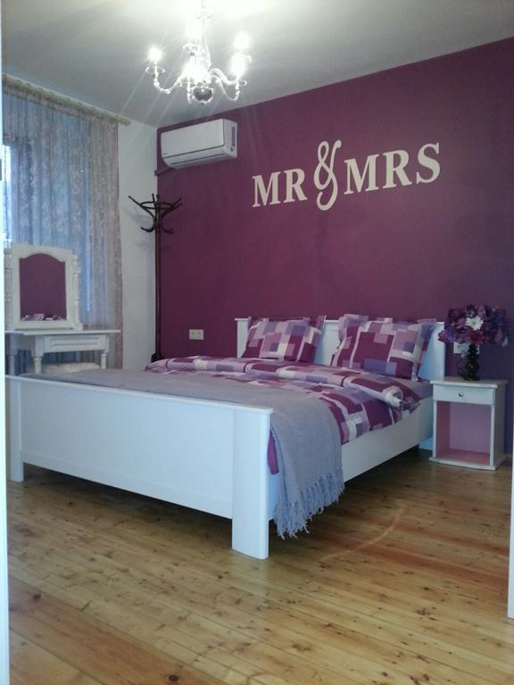 Florata Apartment Burgas Esterno foto