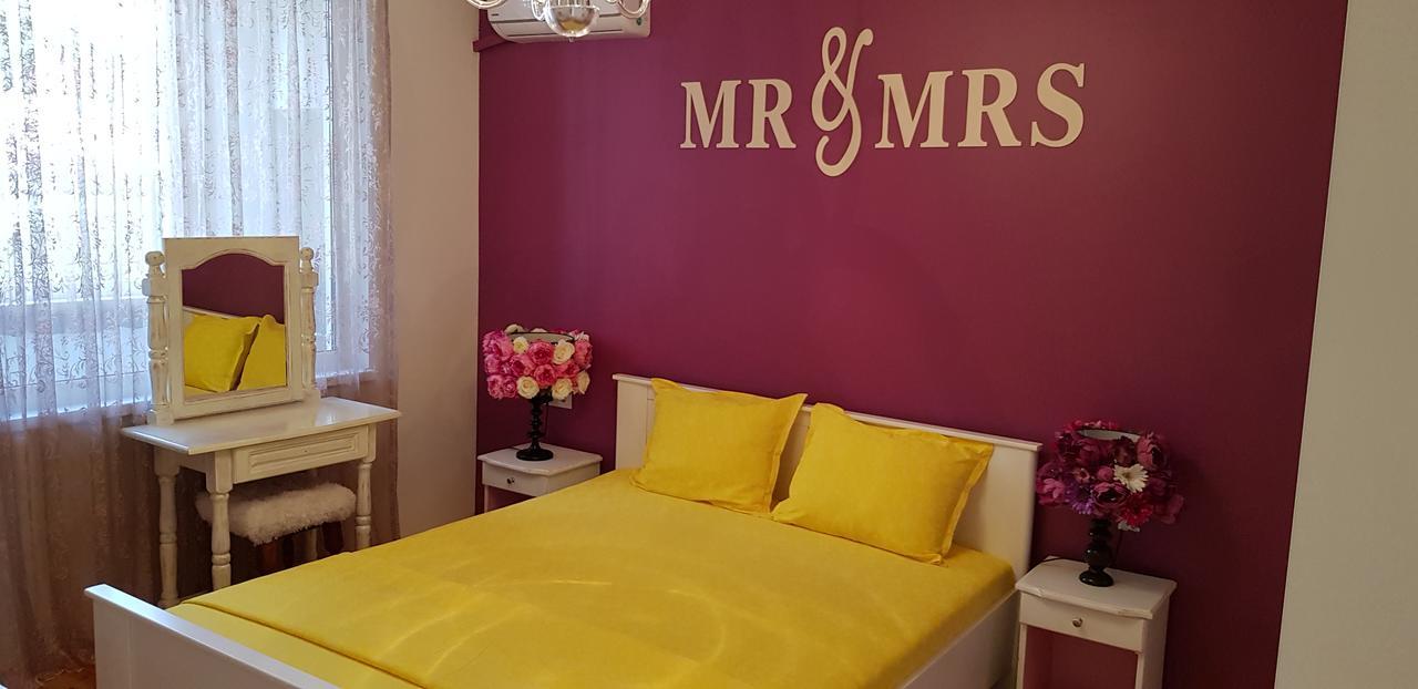 Florata Apartment Burgas Esterno foto
