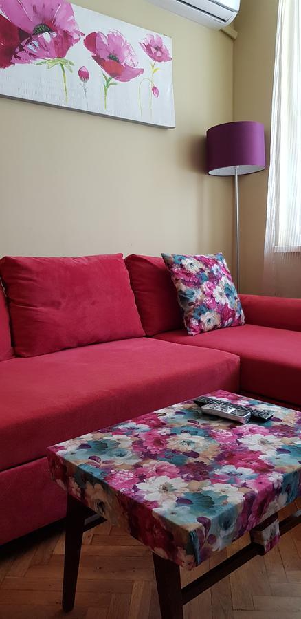 Florata Apartment Burgas Esterno foto